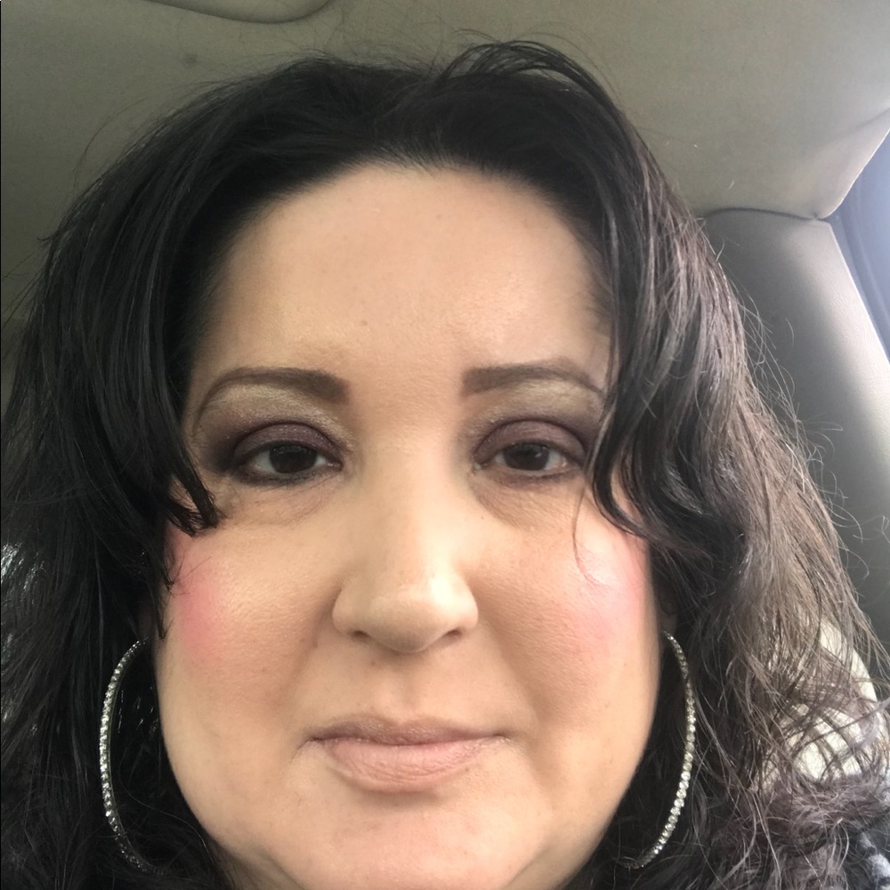 Meet your Posher, Cyndi